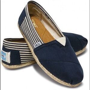 NWT TOMS Navy Striped Espadrille Flats